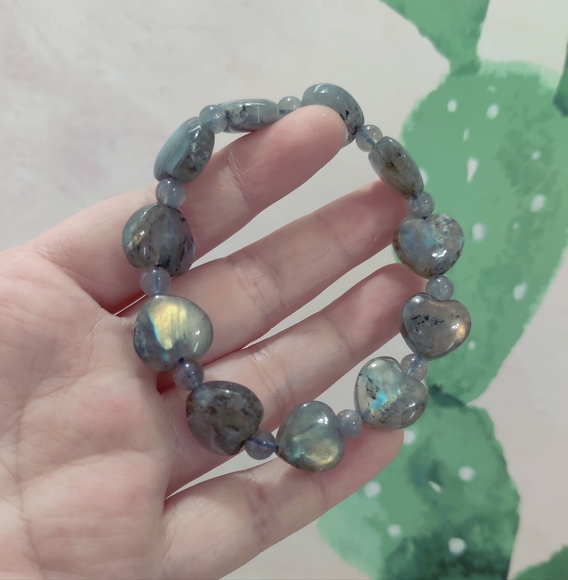 Labradorite heart bracelet - Picture 2 of 4